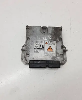 Nissan X-Trail T30 Engine control unit/module 23710EQ405 5800380 2758003802