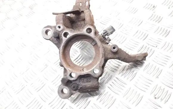 Volkswagen Golf V Front wheel hub spindle knuckle