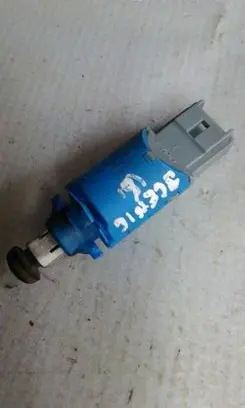 Clutch pedal sensor