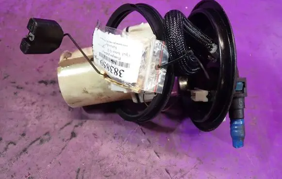 Opel Astra H Fuel level sensor 