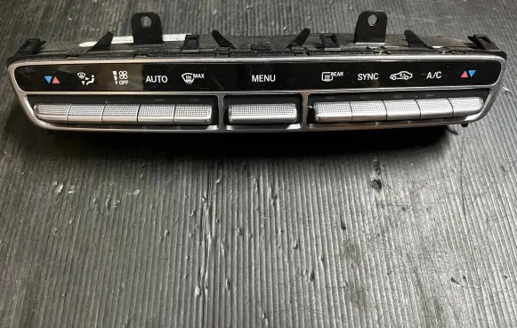 Mercedes-Benz C W205 Climate control unit A2059054215 A2C1600240101
