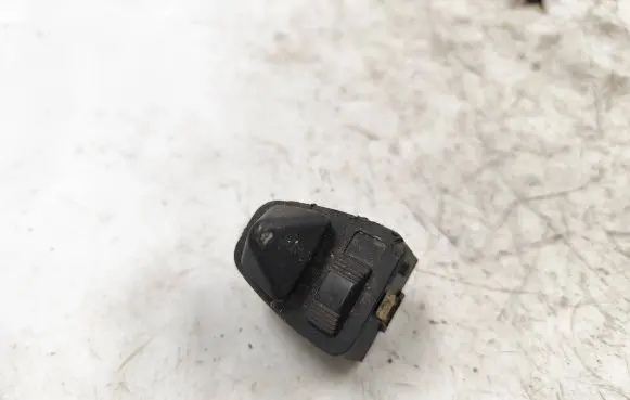 BMW 3 E46 Wing mirror switch 83736919