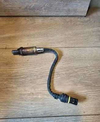 BMW 5 E39 Lambda probe sensor 1742050 17420509 0258003477