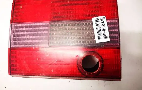 Volkswagen PASSAT B4 Tailgate rear/tail lights 3A9945108C