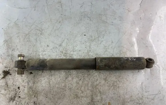 Mitsubishi Pajero Sport I Rear shock absorber/damper