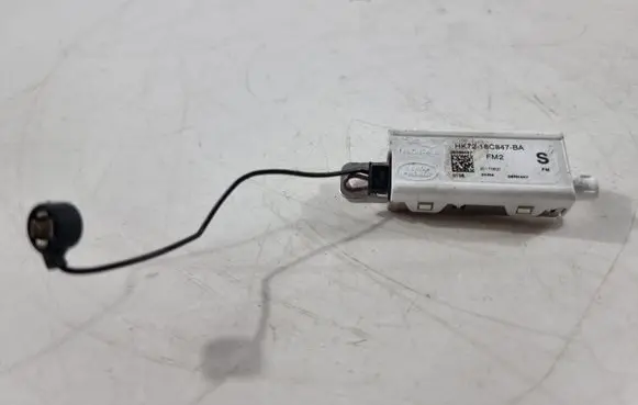 Land Rover Discovery 5 Aerial antenna amplifier HK7218C847BA 28388497 20170821