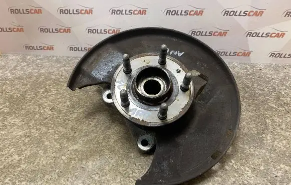 Opel Insignia A Front wheel hub spindle knuckle