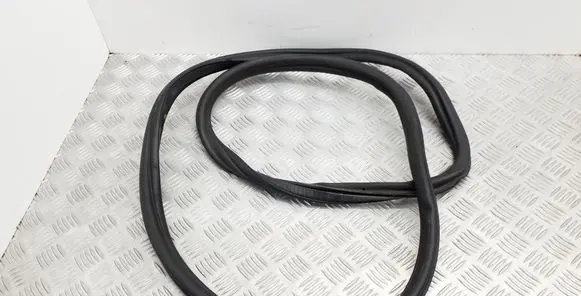Audi A6 S6 C6 4F Trunk rubber seal (body) 4F5827705B