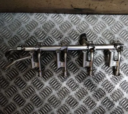 Ford Kuga II Fuel main line pipe DS7G9H487EB
