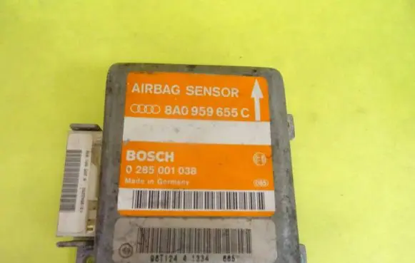 Audi A4 S4 B5 8D Airbag control unit/module 8A0959655C 0285001038