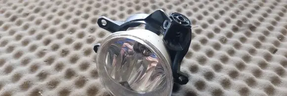 Toyota Avensis T270 Front fog light 8122002110 90008499