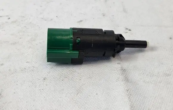 Citroen C4 II Picasso Brake pedal sensor switch 9670430580