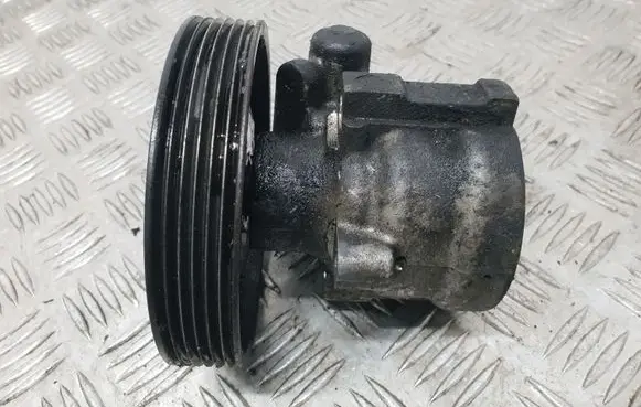 Renault Laguna II Power steering pump 8200100082 8200096704