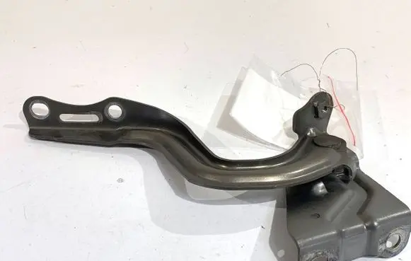 Toyota Yaris Engine bonnet/hood hinges 