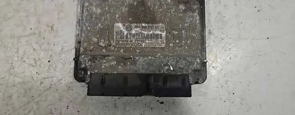 Volkswagen PASSAT B6 Engine control unit/module 06A906033AT FSTSJ8F404 5WP40458