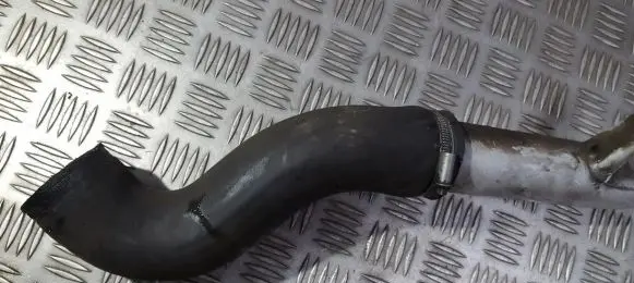 BMW 5 E39 Intercooler hose/pipe