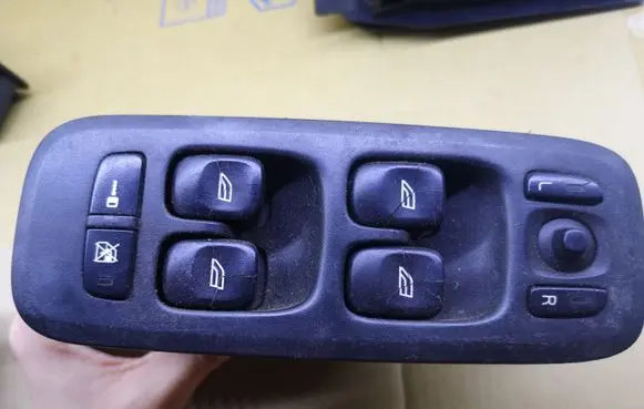 Volvo XC90 Electric window control switch 30746074