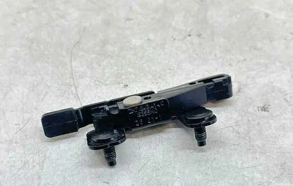 Volkswagen Caddy Tailgate check strap stopper 2K7843414C