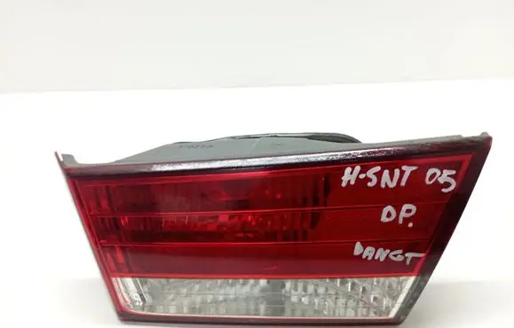 Hyundai Sonata Tailgate rear/tail lights 924043K0