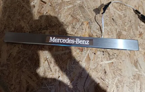 Mercedes-Benz CLS C218 X218 Front sill trim cover A2126801835
