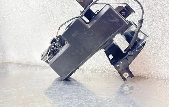 Opel Insignia A Tailgate hydraulic pump motor HB80076065