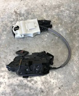 Skoda Fabia Mk3 (NJ) Front door lock 5TB837015A 5E0837349A