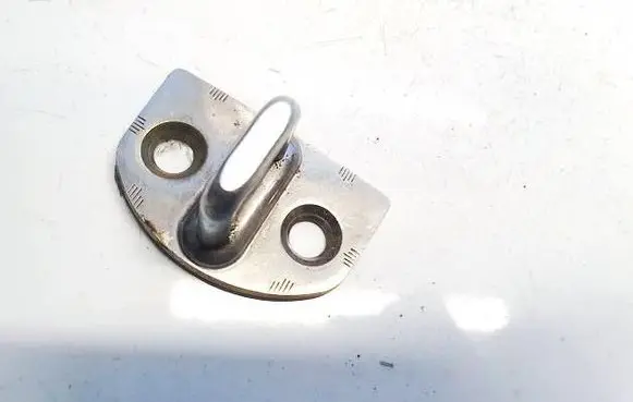 Skoda Octavia Mk2 (1Z) Front door lock loop/hook striker 1u0837033b