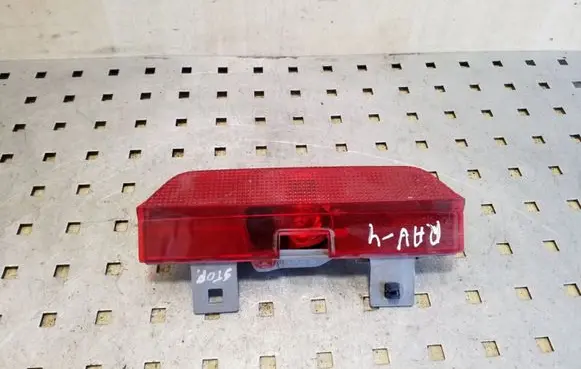 Toyota RAV 4 (XA20) Third/center stoplight