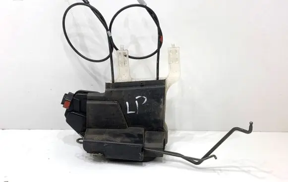 Hyundai Tucson JM Front door lock 