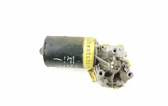 Volkswagen Golf III Wiper motor 0390241108 357955113C