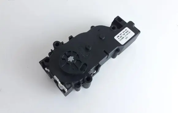 Mercedes-Benz E W212 Tailgate boot lock/latch motor A2047500060