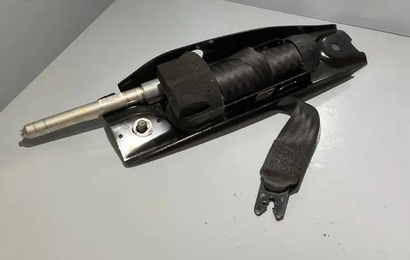 Volvo S80 Front seatbelt G6041213
