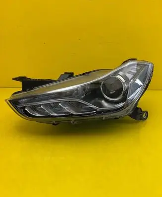 Maserati Ghibli Headlight/headlamp 2606262 2606261