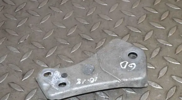 Mercedes-Benz CLS C257 Other front suspension part A2133204901