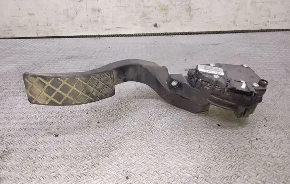 Audi A4 S4 B6 8E 8H Accelerator throttle pedal 8EI721523