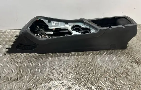 Dodge Challenger Center console 5LA681XGAG 8842930 68260169AB