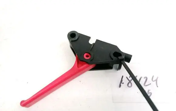 Peugeot 807 Engine bonnet (hood) release handle
