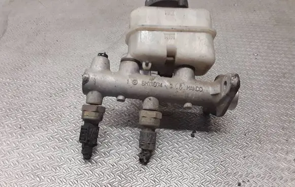 KIA Opirus Master brake cylinder BM111074
