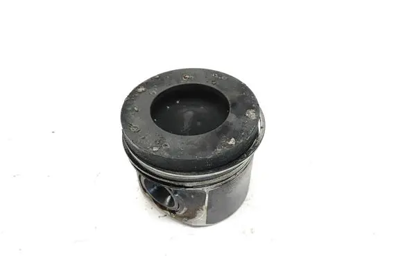 BMW 3 E92 E93 Piston 84L110