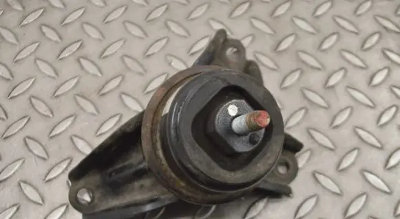 Hyundai ix35 Engine mount bracket 11K03B53493