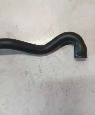Volvo XC90 Breather/breather pipe/hose 30757220