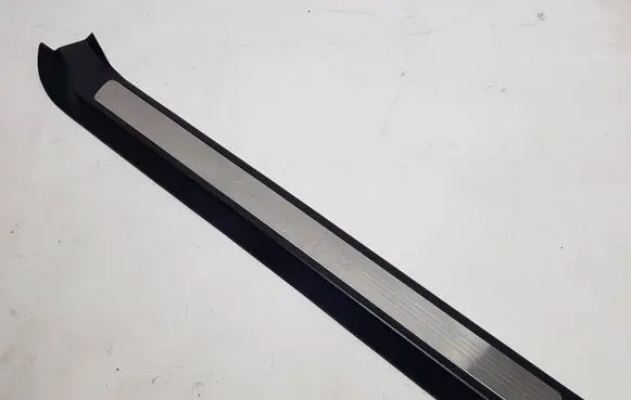 Mercedes-Benz E C207 W207 Side skirt front trim A2076800135HHY A2076800135