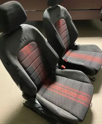 Volkswagen Golf VII Seat set brak