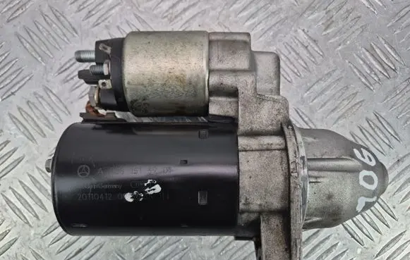 Mercedes-Benz C W204 Starter motor A0051513901