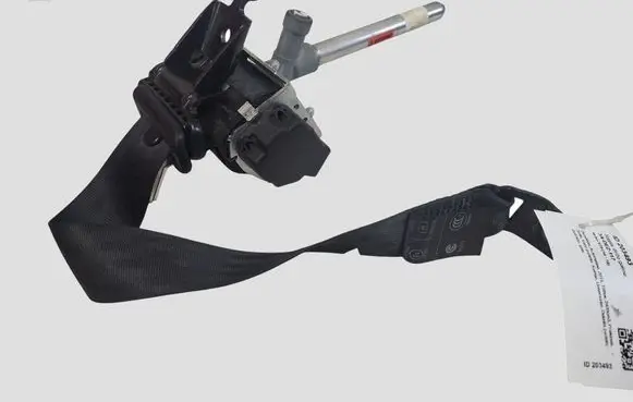 Volvo V70 Rear seatbelt 39821977 040136