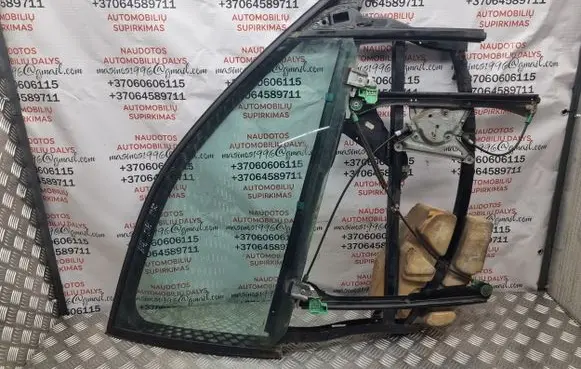 Audi A4 S4 B5 8D Front window lifting mechanism without motor