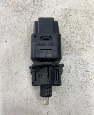 Nissan Pathfinder R51 Brake pedal sensor switch