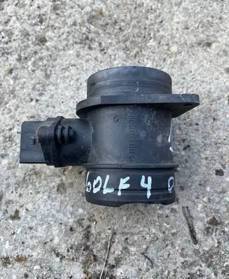 Volkswagen Golf IV Mass air flow meter
