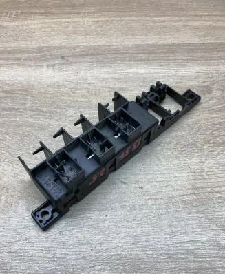 Audi A4 S4 B5 8D Fuse module 8L0941822A 896083000