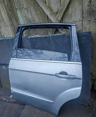 Ford S-MAX Rear door